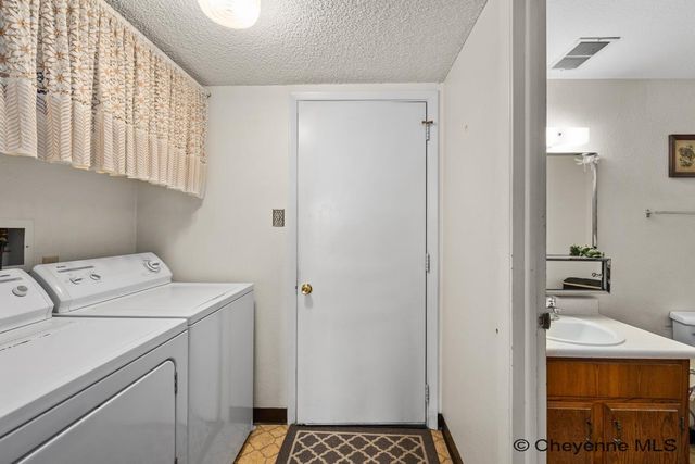 5230 TIMBERLINE RD, Cheyenne, WY 82009