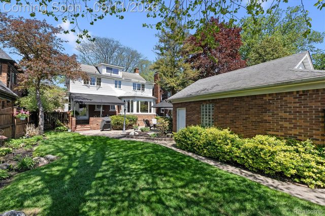 2009 Northwood Boulevard, Royal Oak, MI 48073