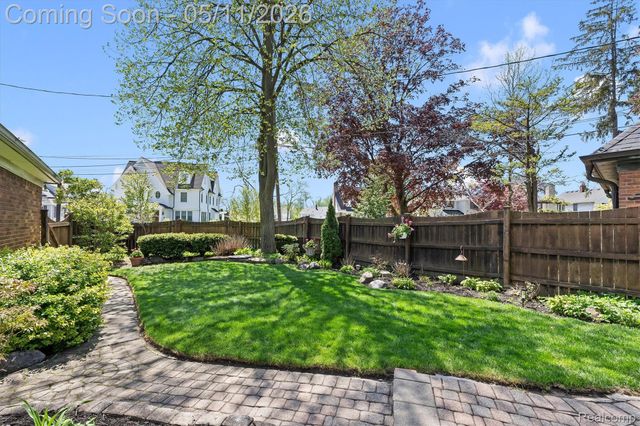 2009 Northwood Boulevard, Royal Oak, MI 48073