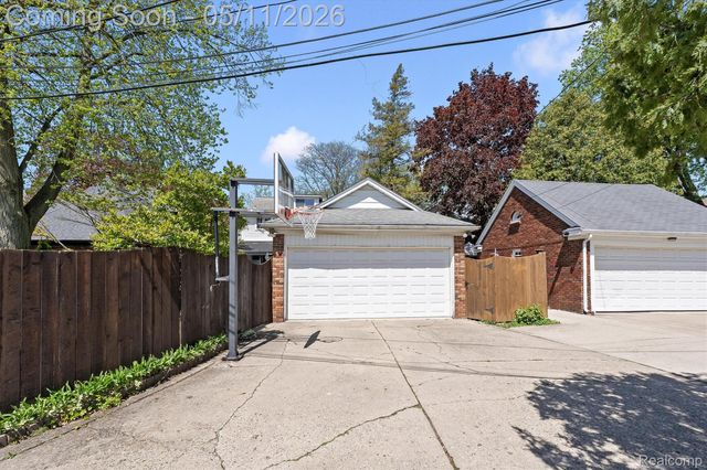 2009 Northwood Boulevard, Royal Oak, MI 48073