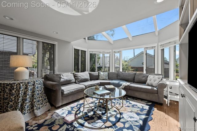 2009 Northwood Boulevard, Royal Oak, MI 48073