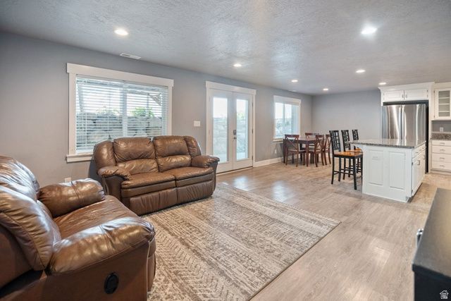 1123 S WILDFLOWER LN, Mapleton, UT 84664