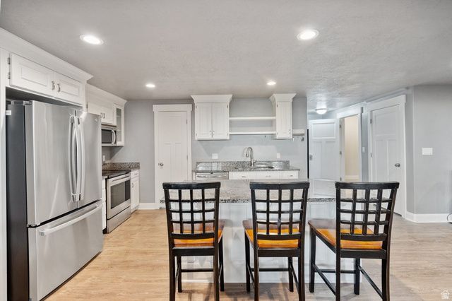 1123 S WILDFLOWER LN, Mapleton, UT 84664