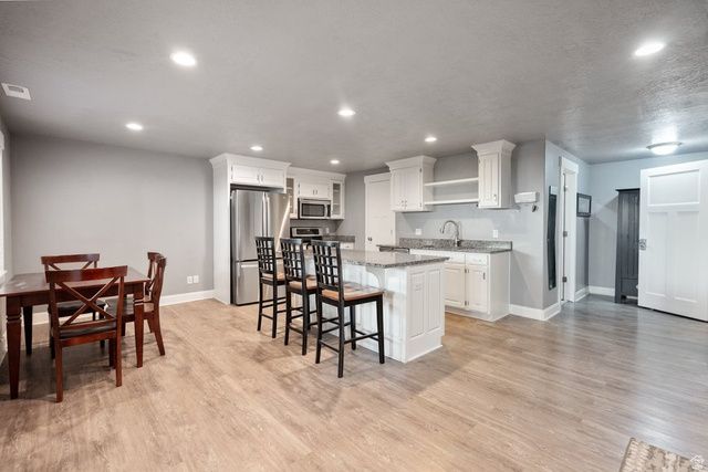 1123 S WILDFLOWER LN, Mapleton, UT 84664