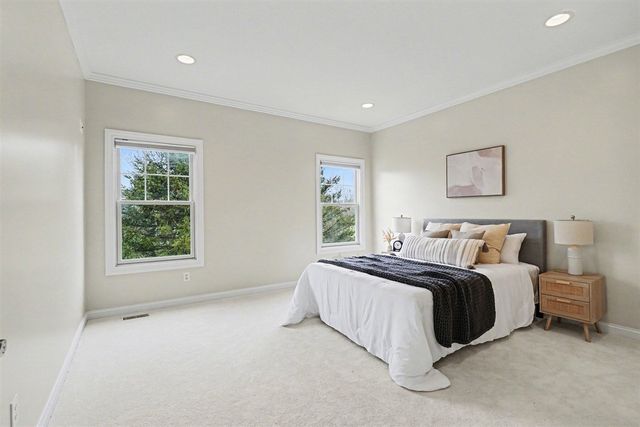 2580 West Port Drive, Kalamazoo, MI 49009