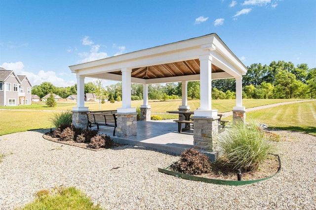 2580 West Port Drive, Kalamazoo, MI 49009