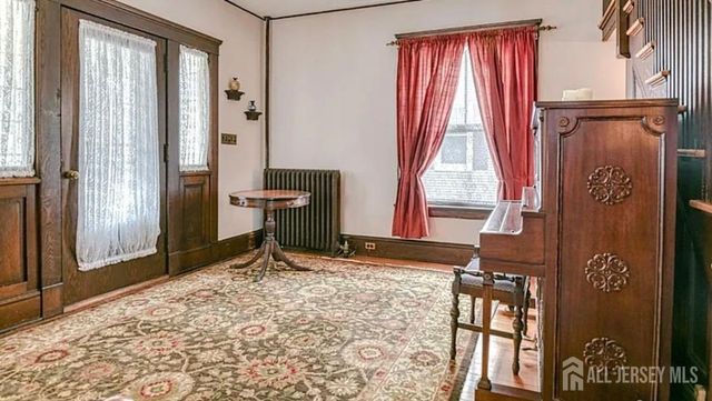 5 llewellyn Place, New Brunswick, NJ 08901