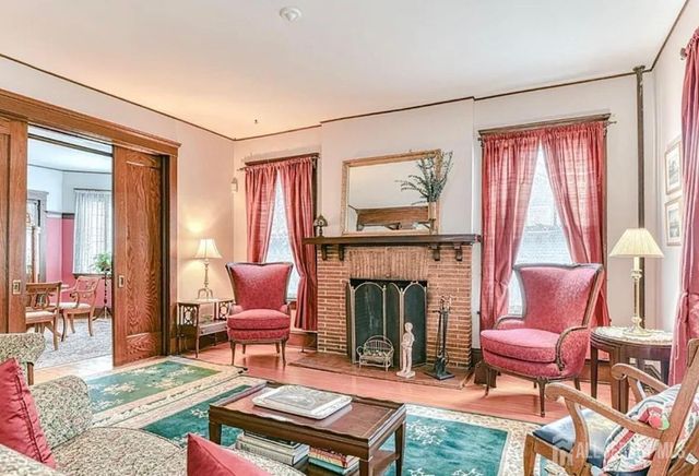 5 llewellyn Place, New Brunswick, NJ 08901