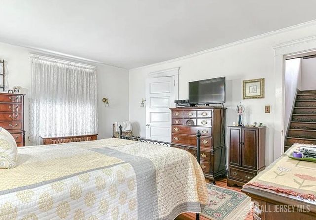 5 llewellyn Place, New Brunswick, NJ 08901