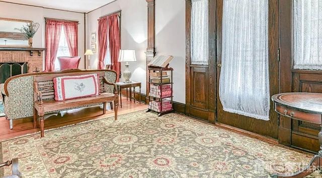 5 llewellyn Place, New Brunswick, NJ 08901