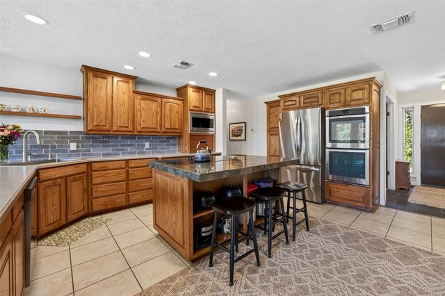 4601 Oak Drive, Alvarado, TX 76009
