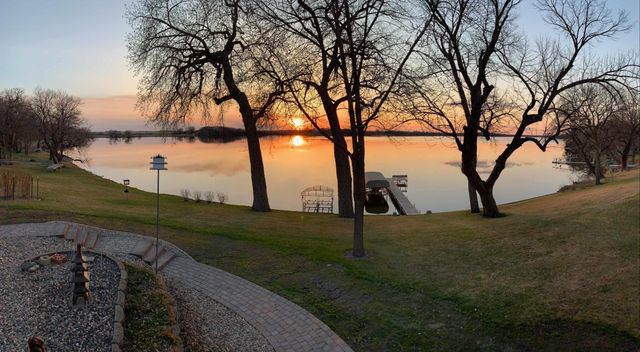 6194 193rd Avenue NW, Pennock, MN 56279