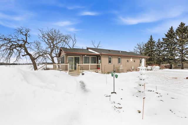 6194 193rd Avenue NW, Pennock, MN 56279