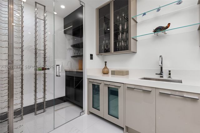 2519 Lucille Dr, Fort Lauderdale, FL 33316