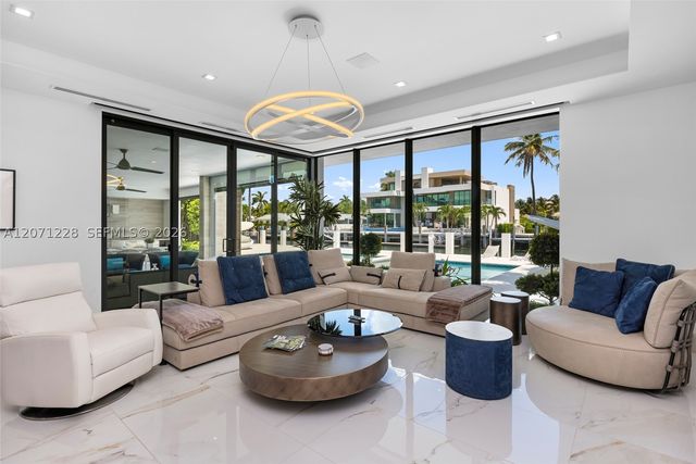 2519 Lucille Dr, Fort Lauderdale, FL 33316
