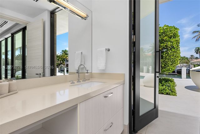 2519 Lucille Dr, Fort Lauderdale, FL 33316