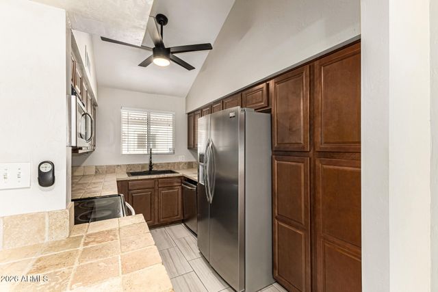 1139 E BELMONT Avenue, Phoenix, AZ 85020