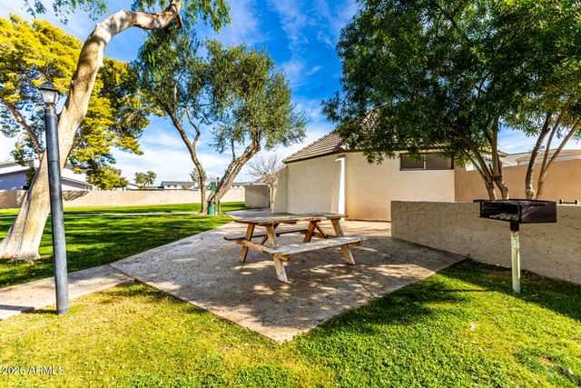 1139 E BELMONT Avenue, Phoenix, AZ 85020