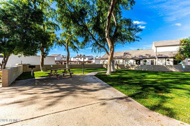 1139 E BELMONT Avenue, Phoenix, AZ 85020