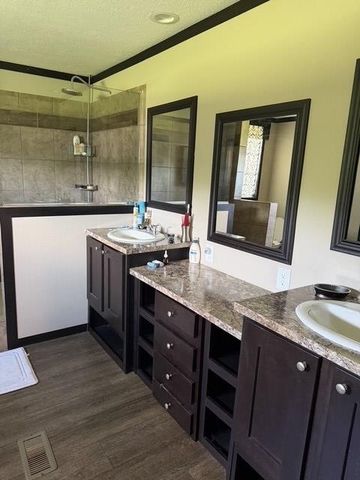 4055 S Bunker Hill Rd, Cookeville, TN 38506
