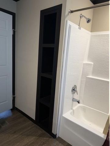 4055 S Bunker Hill Rd, Cookeville, TN 38506