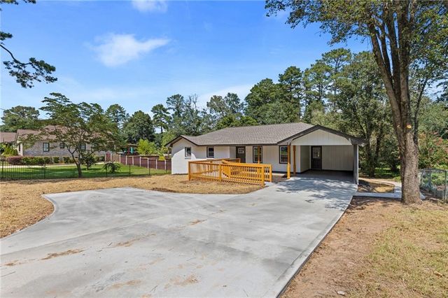 214 Lester Road NW, Lawrenceville, GA 30044