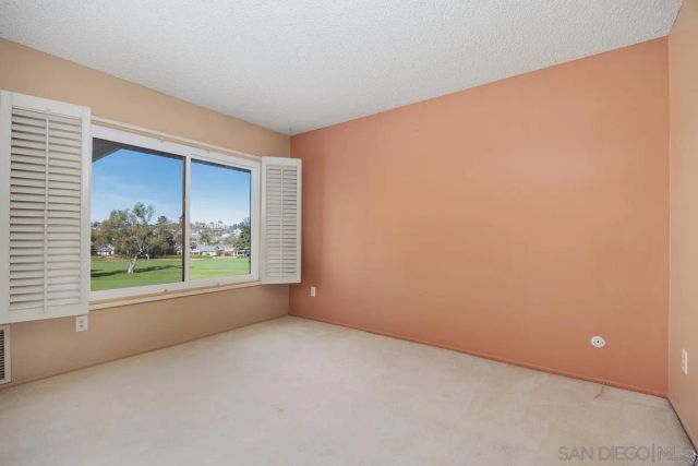 1940 Fairway Circle Dr, San Marcos, CA 92078