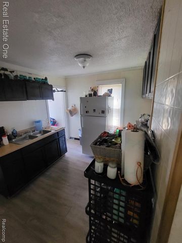 13934 Rockdale Street, Detroit, MI 48223