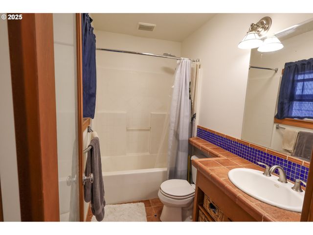 472 Nw HOT SPRINGS ALAMEDA Rd, Stevenson, WA 98648