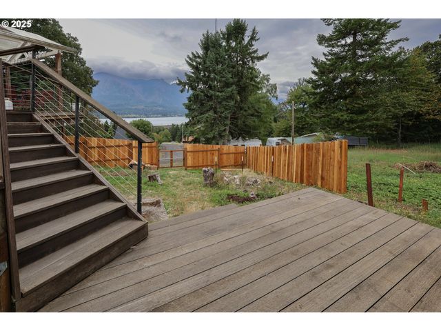 472 Nw HOT SPRINGS ALAMEDA Rd, Stevenson, WA 98648