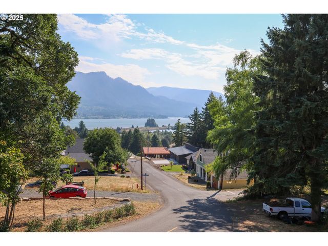 472 Nw HOT SPRINGS ALAMEDA Rd, Stevenson, WA 98648