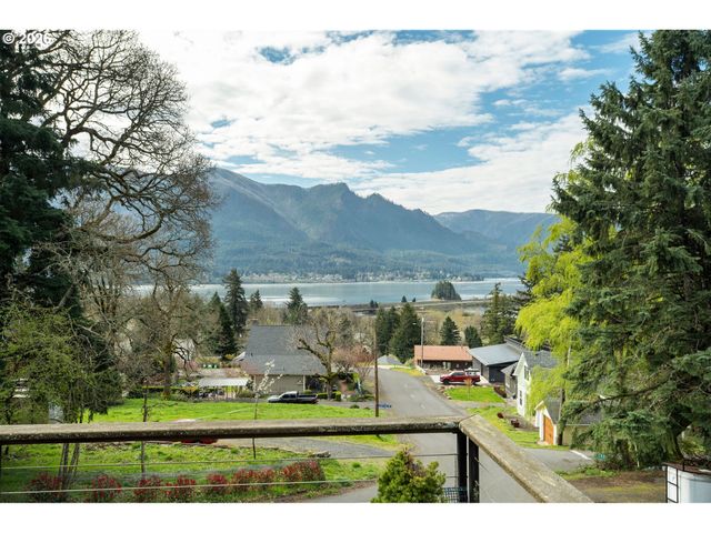 472 Nw HOT SPRINGS ALAMEDA Rd, Stevenson, WA 98648