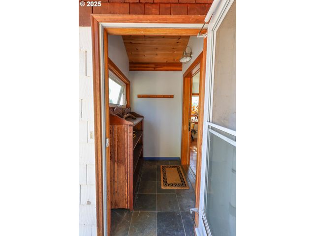 472 Nw HOT SPRINGS ALAMEDA Rd, Stevenson, WA 98648