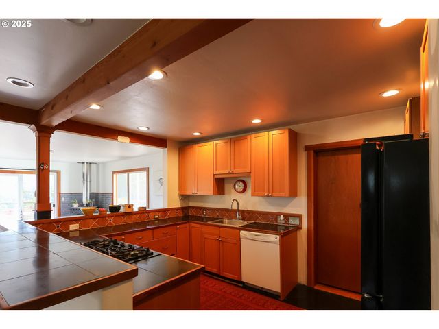 472 Nw HOT SPRINGS ALAMEDA Rd, Stevenson, WA 98648