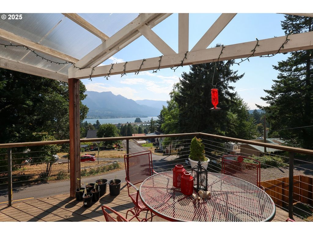 472 Nw HOT SPRINGS ALAMEDA Rd, Stevenson, WA 98648