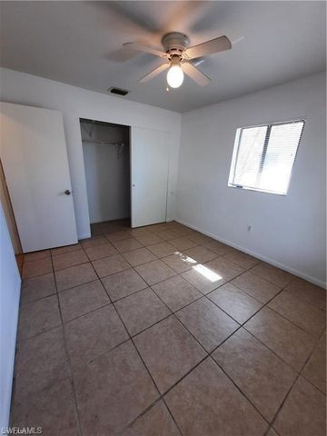 937 SE 24th AVE A, Cape Coral, FL 33990