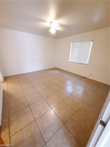 937 SE 24th AVE A, Cape Coral, FL 33990