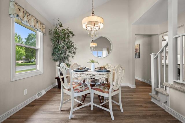 705 Sunset DRIVE, Hartford, WI 53027