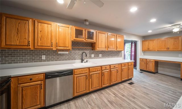 1522 Oak Forest Drive, Rolla, MO 65401