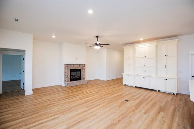 5034 Moose Hollow Terrace, Springdale, AR 72762