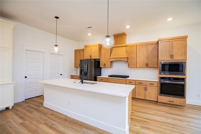 5034 Moose Hollow Terrace, Springdale, AR 72762