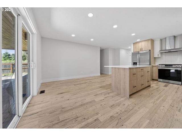 10012 Ne 104TH Ave, Vancouver, WA 98662