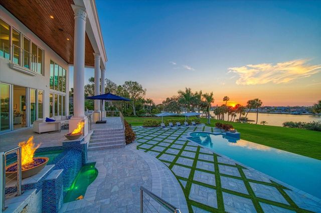 110 HARBOR VIEW LANE, Belleair Bluffs, FL 33770