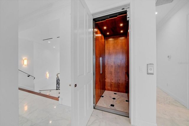 110 HARBOR VIEW LANE, Belleair Bluffs, FL 33770