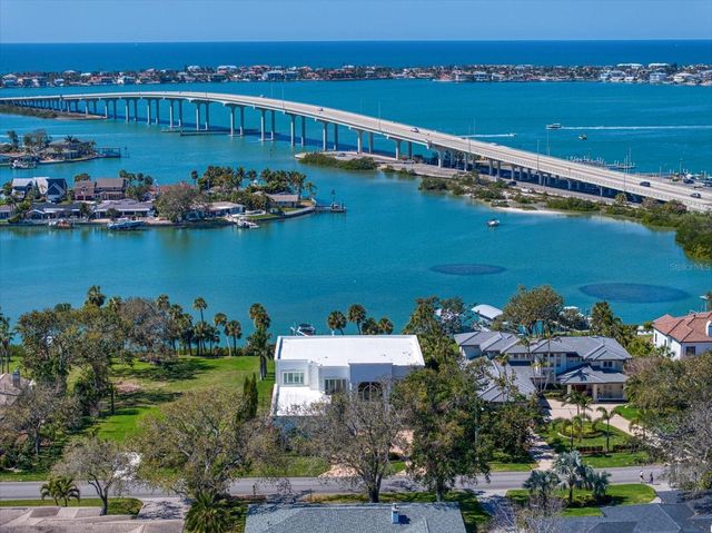 110 HARBOR VIEW LANE, Belleair Bluffs, FL 33770