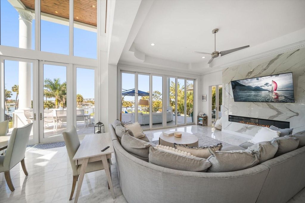 Image 19 of property listing at 110 HARBOR VIEW LANE, Belleair Bluffs, FL 33770