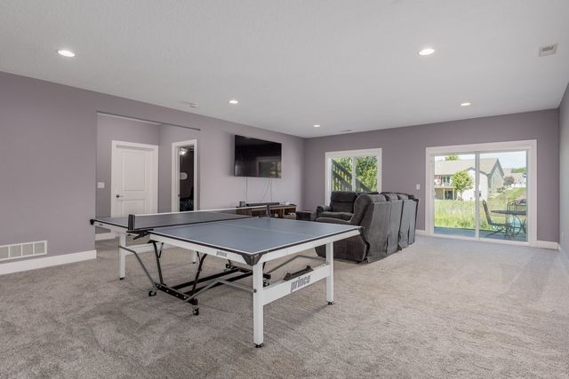 255 Abigail Lane, Waukee, IA 50263