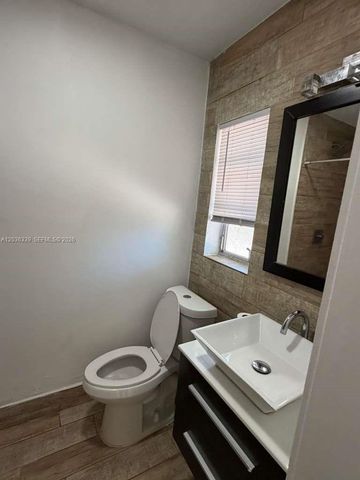 5843 Harding Street, Hollywood, FL 33021