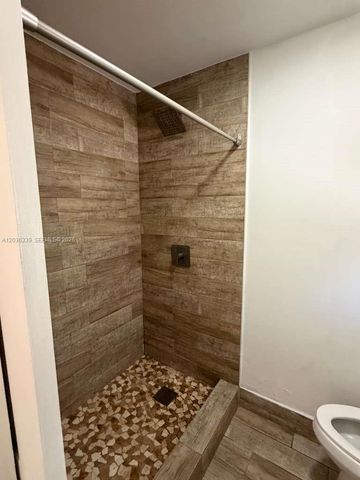 5843 Harding Street, Hollywood, FL 33021