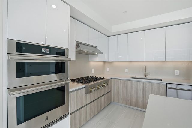 400 CENTRAL AVENUE 303, St Petersburg, FL 33701